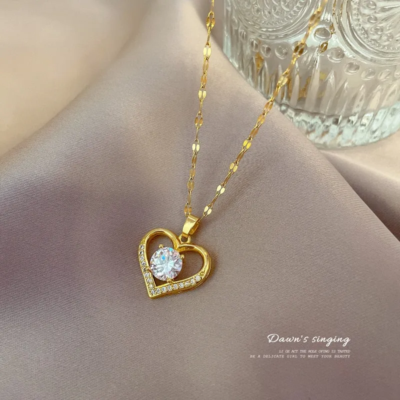 Women's Gold Stainless Steel Heart Pendant Necklace - Non-Fading Titanium Jewelry Piece