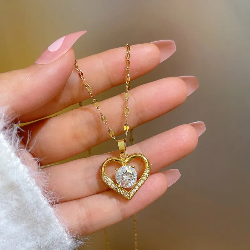 Women's Gold Stainless Steel Heart Pendant Necklace - Non-Fading Titanium Jewelry Piece
