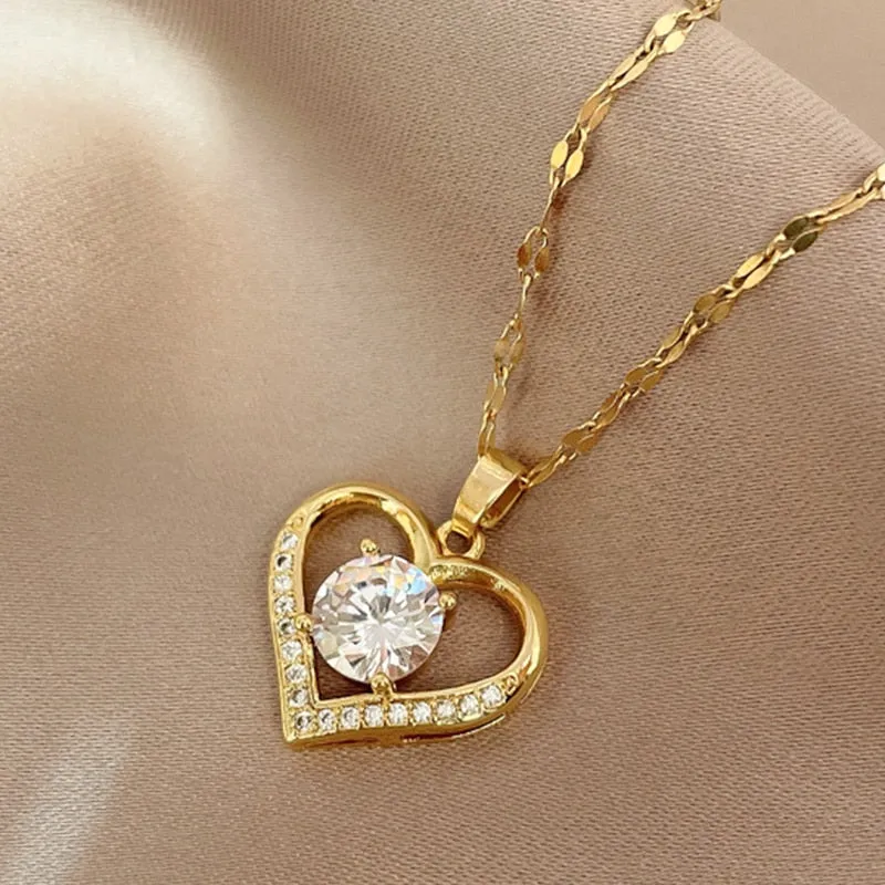 Women's Gold Stainless Steel Heart Pendant Necklace - Non-Fading Titanium Jewelry Piece